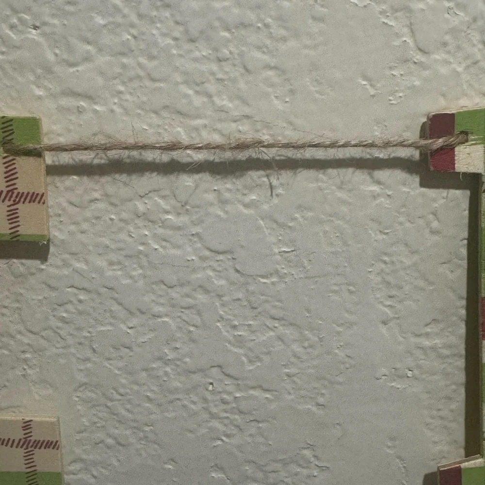 Plaid 'Be Merry' Holiday Banner